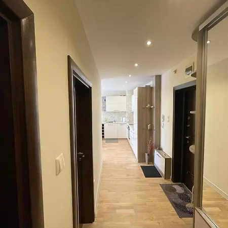 Luxury 2-bedroom *