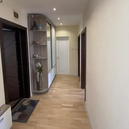 Apartment Luxury 2-bedroom Sofia